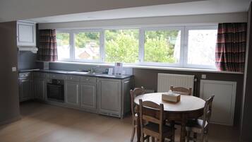 Deluxe studio (Deluxe) | Privékitchenette | Een koffiezetapparaat/waterkoker, een waterkoker