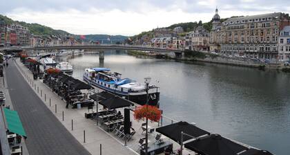 L'Inattendu sur la Croisette Dinant Centre