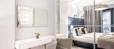 1 間睡房、書桌、熨斗/熨衫板、Wi-Fi