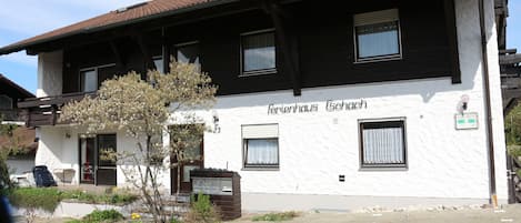 Esterni