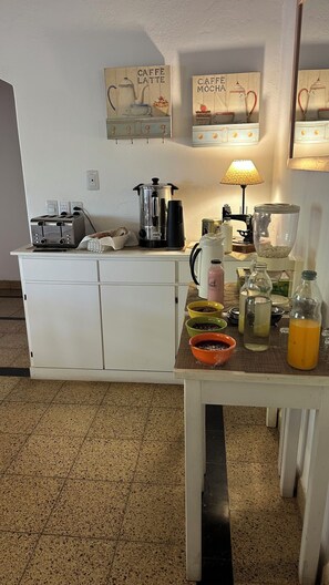 Petit déjeuner continental compris tous les jours