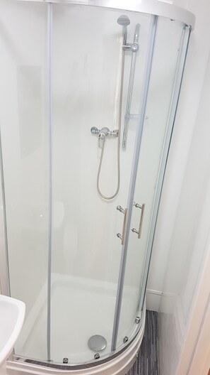 Dusj på badet