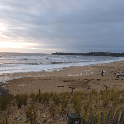 Beautiful newly furnished beachfront apartment 