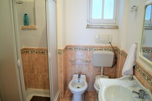 Hair dryer, towels - Diddidu Home via Rome (Palermo)