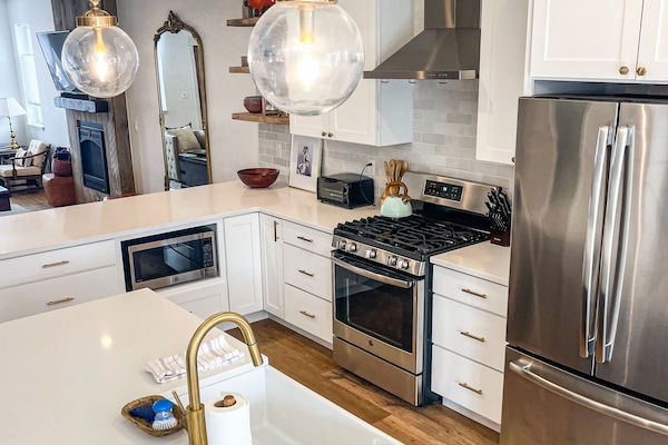 Refrigerador, microondas, horno, placa de cocina