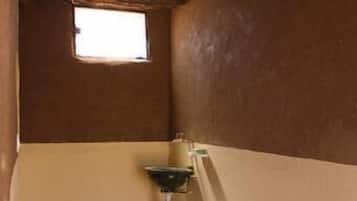 Shower, pancuran hujan,  dan handuk