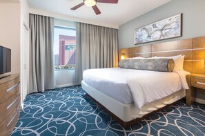 3 bedrooms, in-room safe, iron/ironing board, WiFi