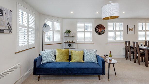 Deluxe Apartment | Living area - Deluxe Apartment - Central Bath (Bath)