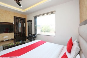 Room - OYO 42965 Hotel The Marvellous (Jhansi)