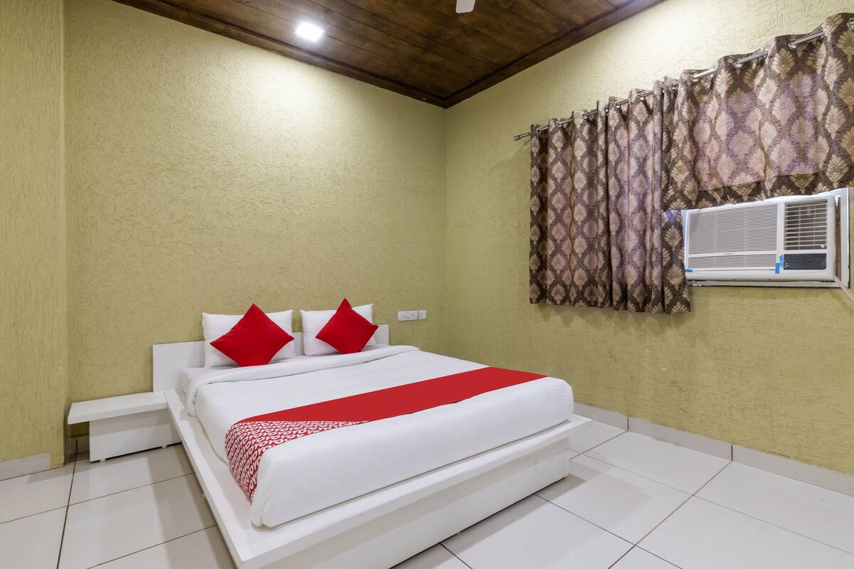 Doppel- oder Zweibettzimmer