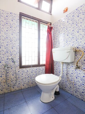 Đồ dùng nhà tắm miễn phí, khăn tắm 