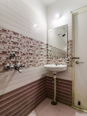 Doppel- oder Zweibettzimmer | Badezimmer