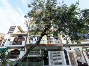 Exterior - OYO 29022 Golden Imperial (Greater Noida)