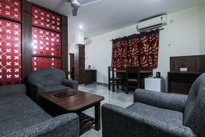 Double or Twin Room | Living room - OYO 24696 Green Point (Tezpur)