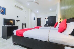 Double or Twin Room - OYO 24696 Green Point (Tezpur)