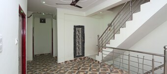 OYO 28801 拉迪希卡旅館