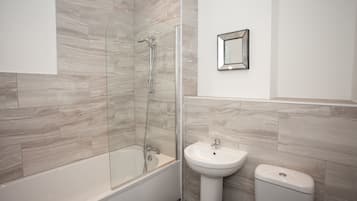 Separate tub and shower, free toiletries, hair dryer, towels