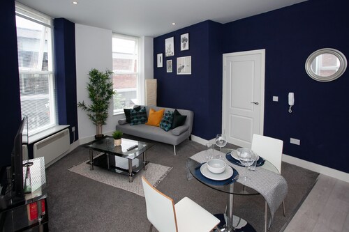 Cross St Boutique Apartment