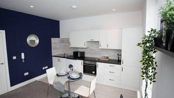 Microwave, oven, stovetop, dishwasher