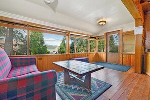 Interior - Camp Wood #422 (Big Bear Lake)