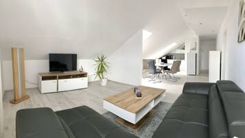 Comfort-Apartment, 2 Schlafzimmer, Nichtraucher | Wohnbereich