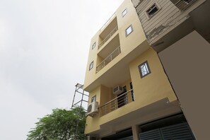Exterior - OYO 45288 Hotel 2 Yaars (New Delhi)