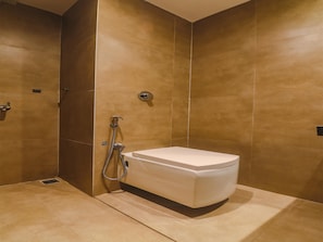 Free toiletries, towels