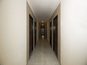 Interior - OYO 24621 The Star Hotel (Panvel)