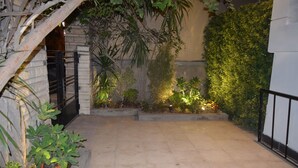 Unclassified image, 4 of 16, button - Misk Apartments (Giza)