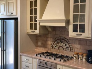 Fridge, oven, dishwasher, coffee/tea maker - Casa Vacanza (Holiday Home) (Castelfranco Emilia)