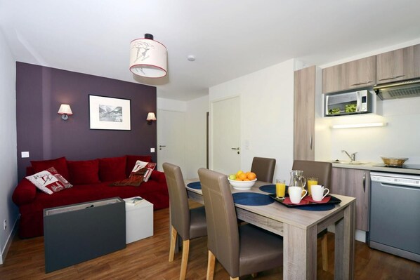 تناول الطعام