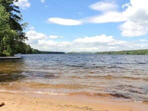 Sun loungers, beach towels - Lakefront haven near Pleasant Mt-central location-25 mi. to N.Conway (Bridgton)