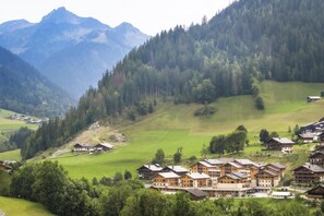 Exterior - Wifi, swimming pool, terrace, balcony, tv, ski locker, 86-91m², Arêches-Beaufort (Beaufort)