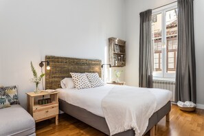 4 slaapkamers, een strijkplank/strijkijzer, gratis wifi