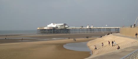 Vlak bij het strand