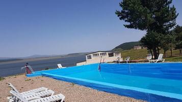 Seasonal outdoor pool