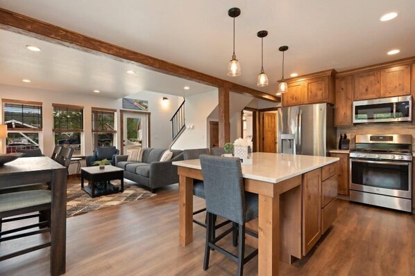 洗碗機、鍋具/餐盤/廚房用品