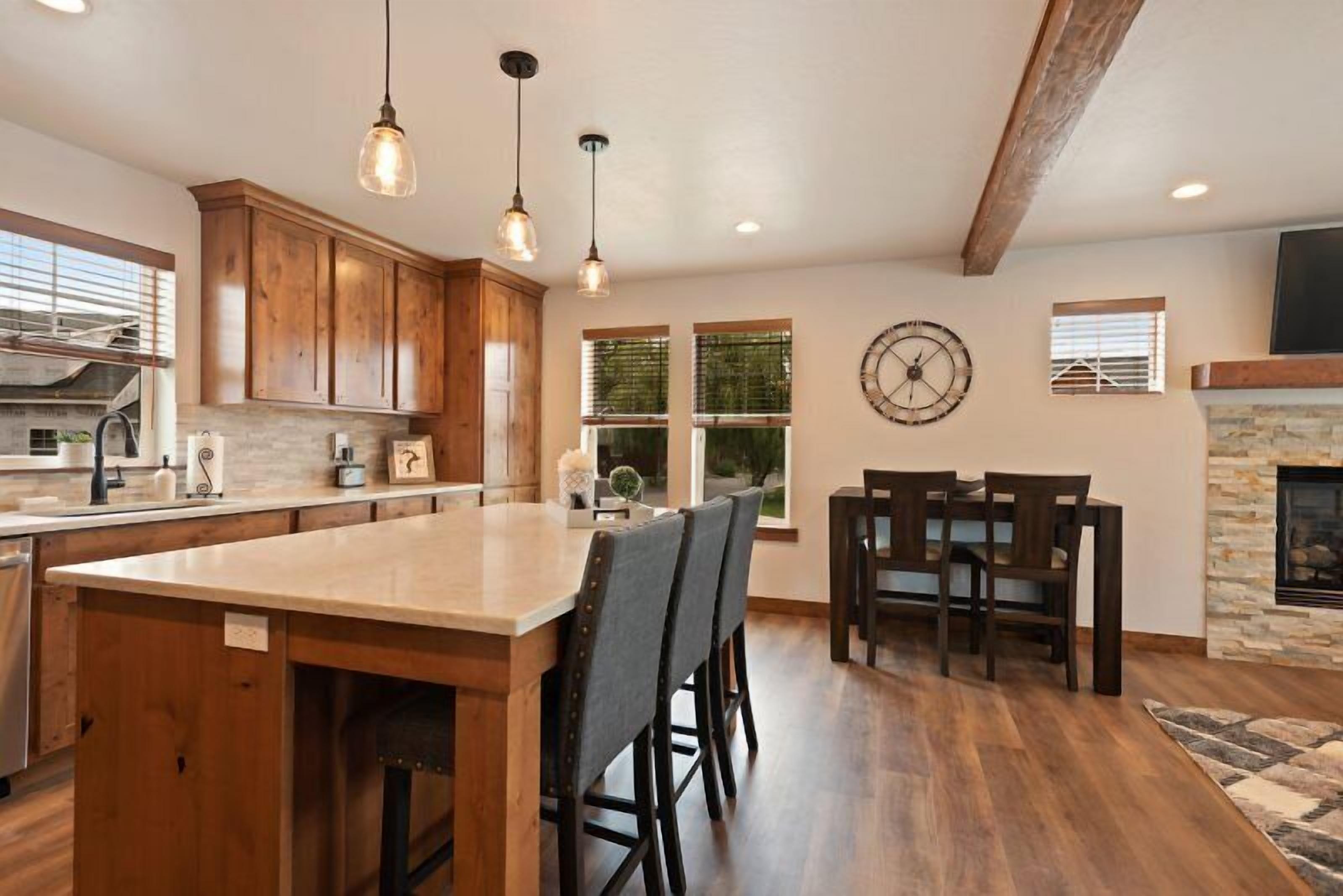 Dishwasher, cookware/dishes/utensils