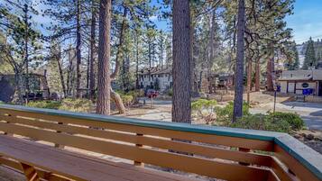 Huis, Meerdere bedden, terras, uitzicht op bergen (845) | Balkon