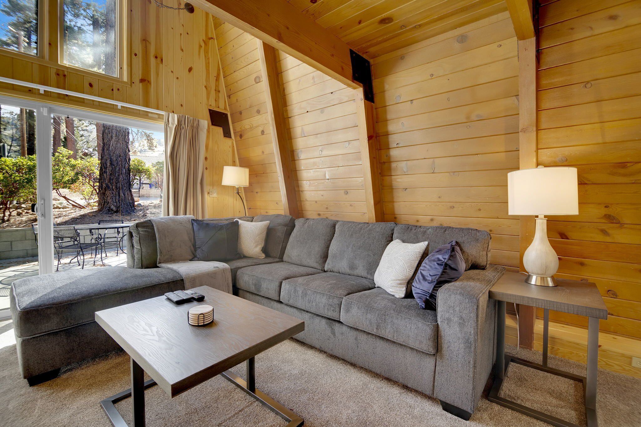 Hus, flere senger, terrasse, fjellutsikt (845) | Oppholdsområde