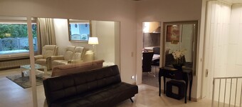 4 ยาห์เรสไวเทิน