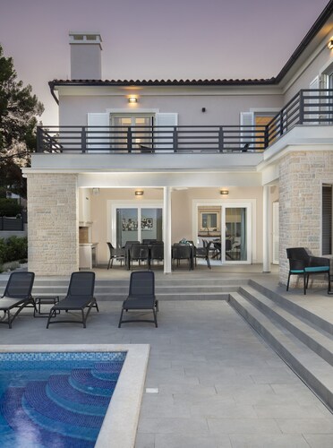 VILLA SUPREMA PREMANTURA