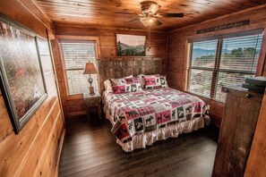 4 bedrooms, desk, iron/ironing board, travel cot