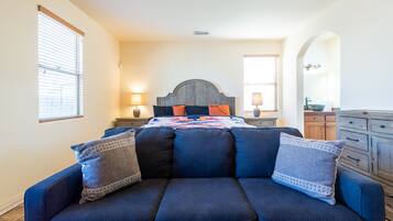 4 slaapkamers, een kluis op de kamer, een strijkplank/strijkijzer