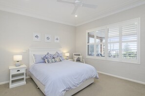 3 bedrooms, iron/ironing board, free WiFi