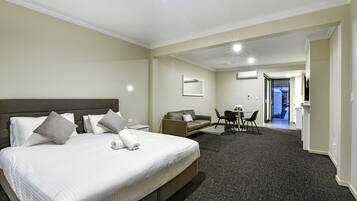 1 bedroom, premium bedding, pillowtop beds, desk