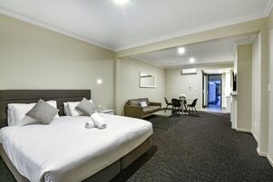 1 bedroom, premium bedding, pillowtop beds, desk