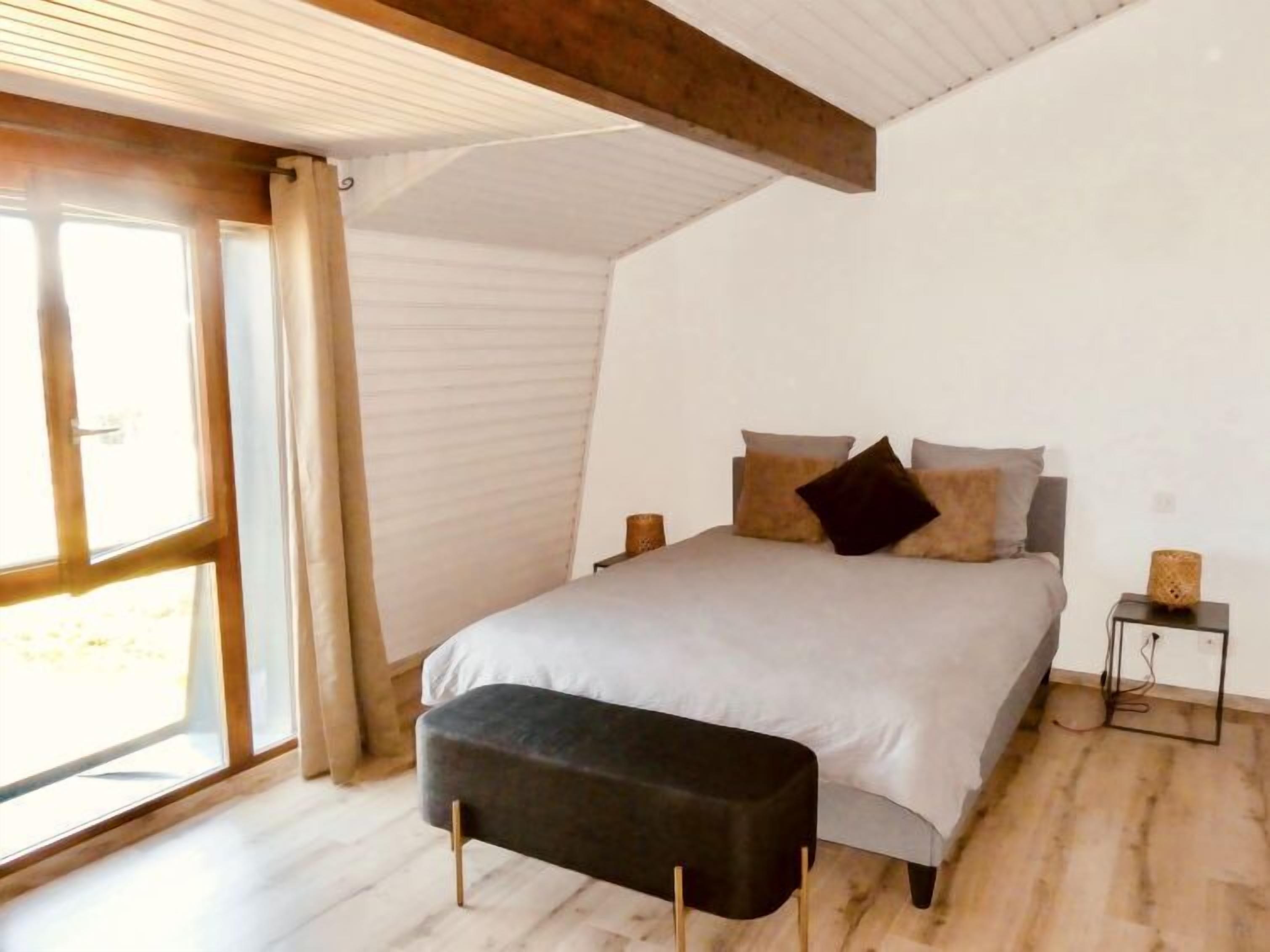 3 chambres, fer et planche à repasser, Internet gratuit