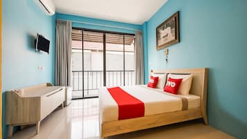 Deluxe Double Room | Minibar, desk, free WiFi, bed sheets