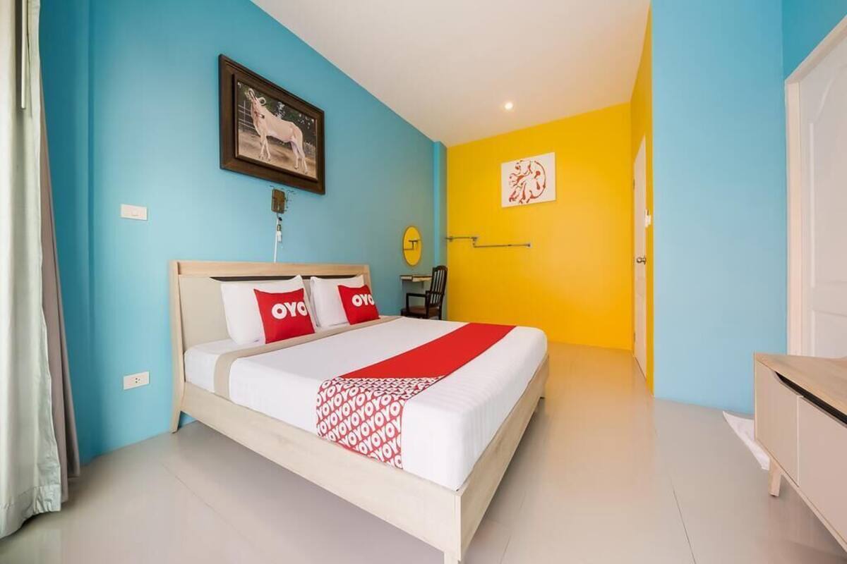 Minibar, bàn, truy cập Internet không dây miễn phí, bộ trải giường 